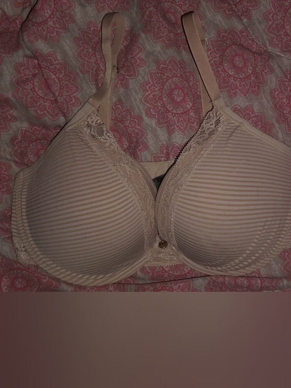 Wacoal Light Nude Lace-Trim T-Shirt Bra